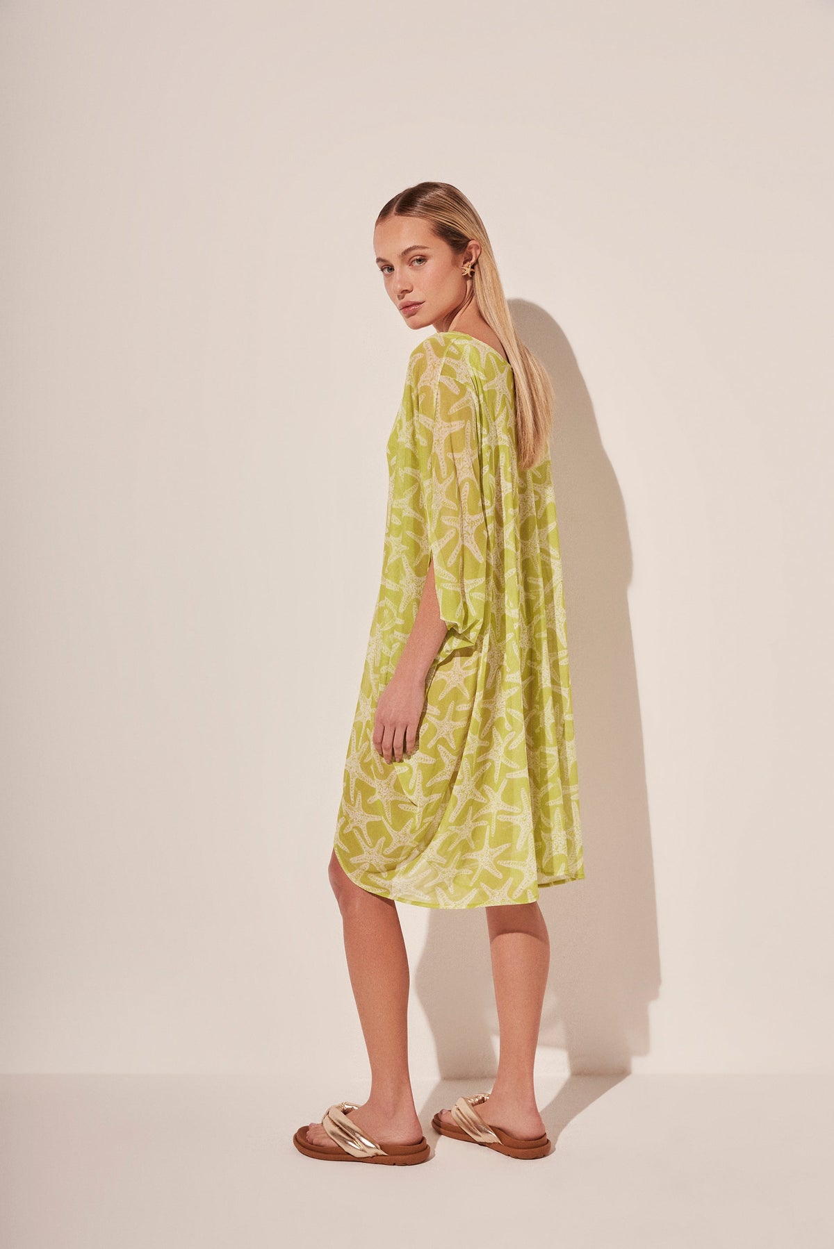 Agua De Coco Sea Star Oversized Short Cape E4132A1781