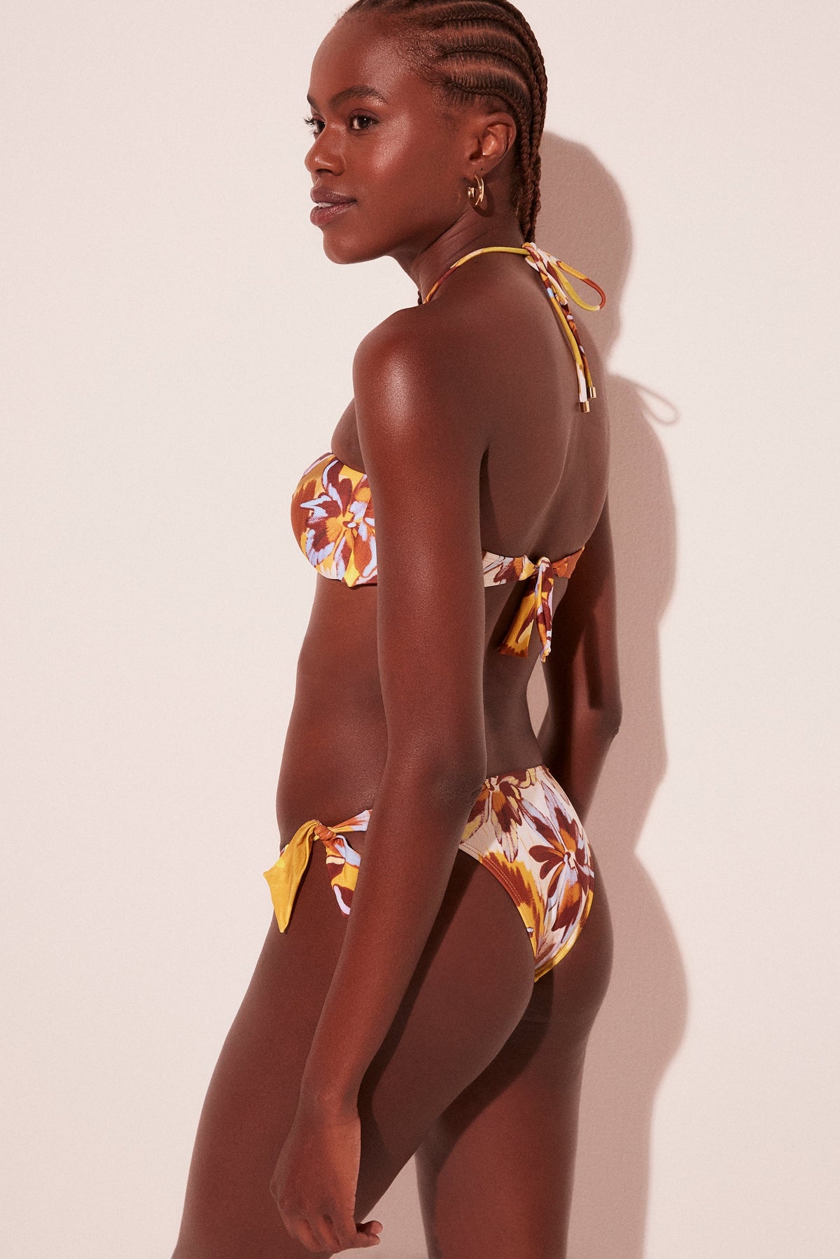 Agua De Coco Neon Floral Detailed Bandeau Bikini Top S1808B2033
