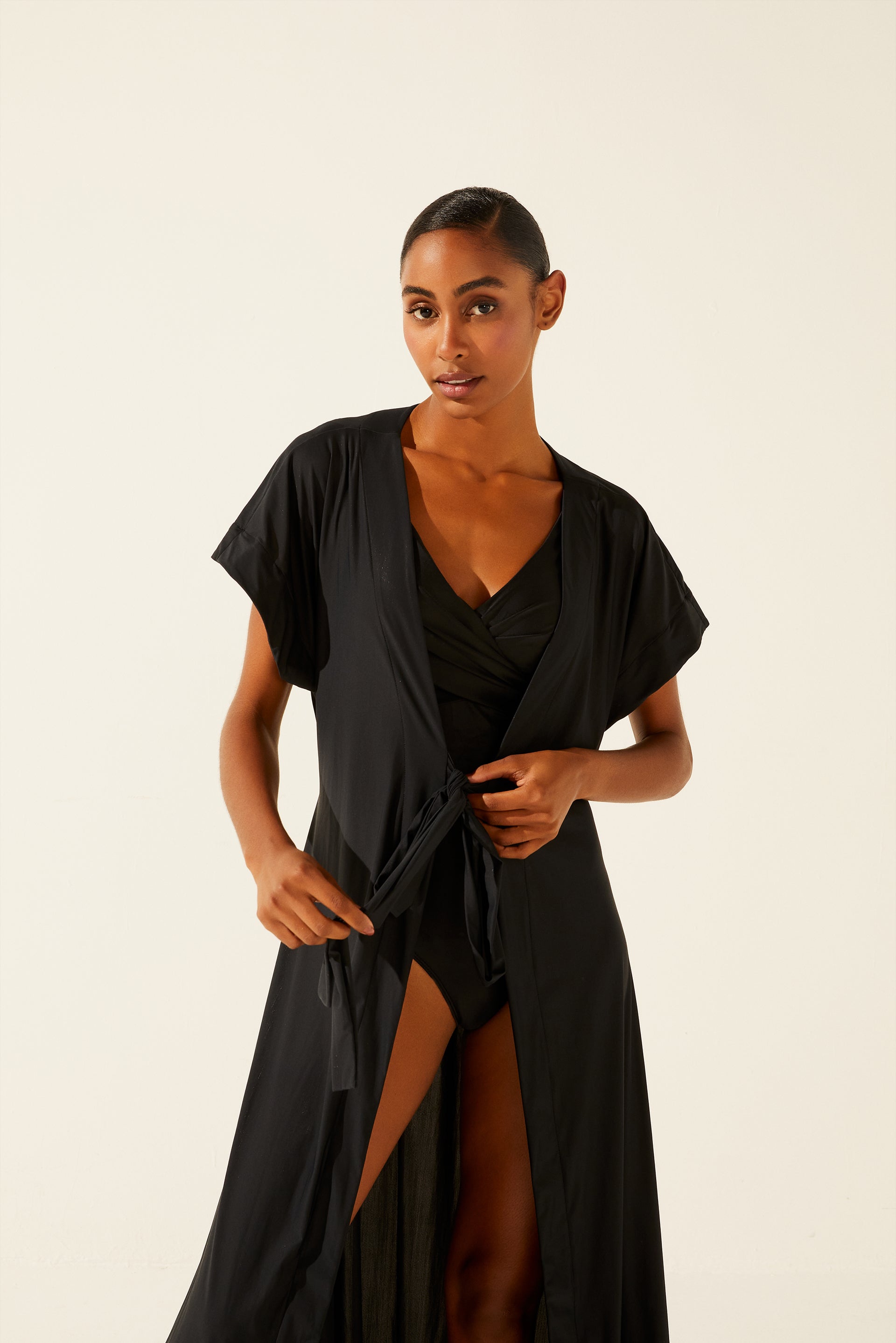 Agua De Coco Solid Classic Long Cape E3172C1123