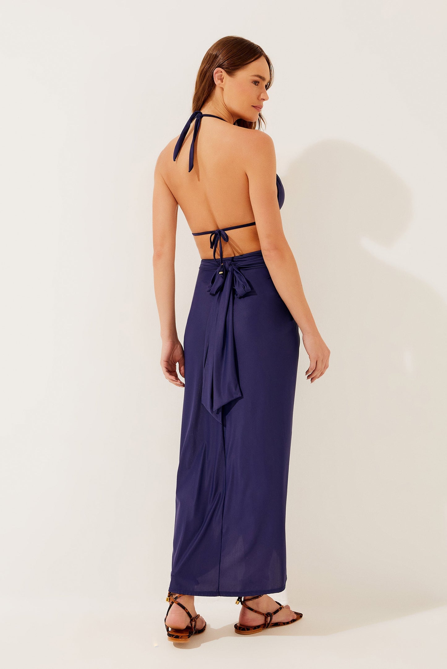 Agua De Coco Solid Classic Midi Skirt