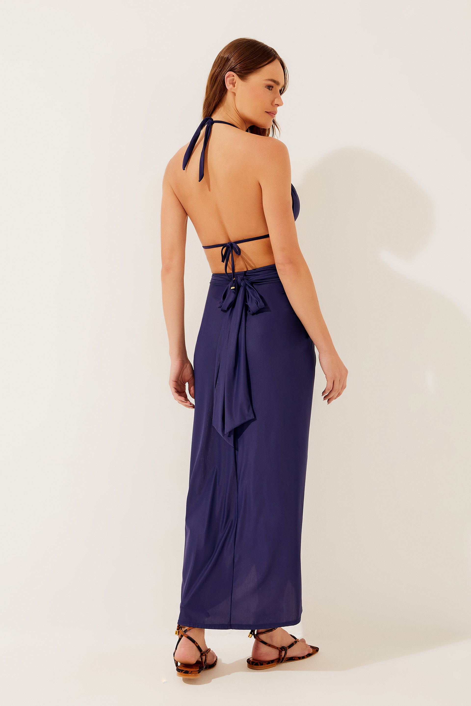 Agua De Coco Solid Classic Midi Skirt