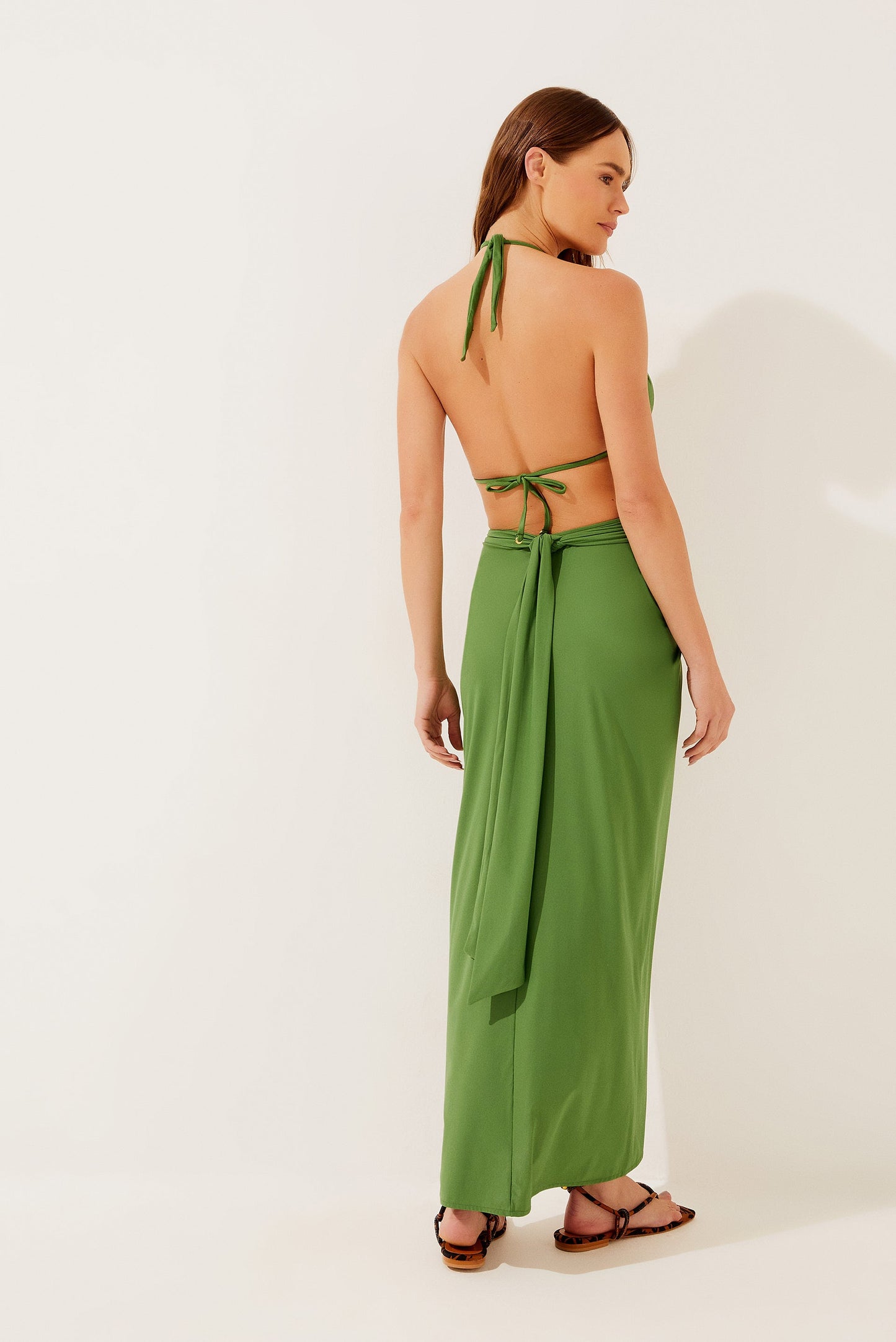 Agua De Coco Solid Classic Midi Skirt