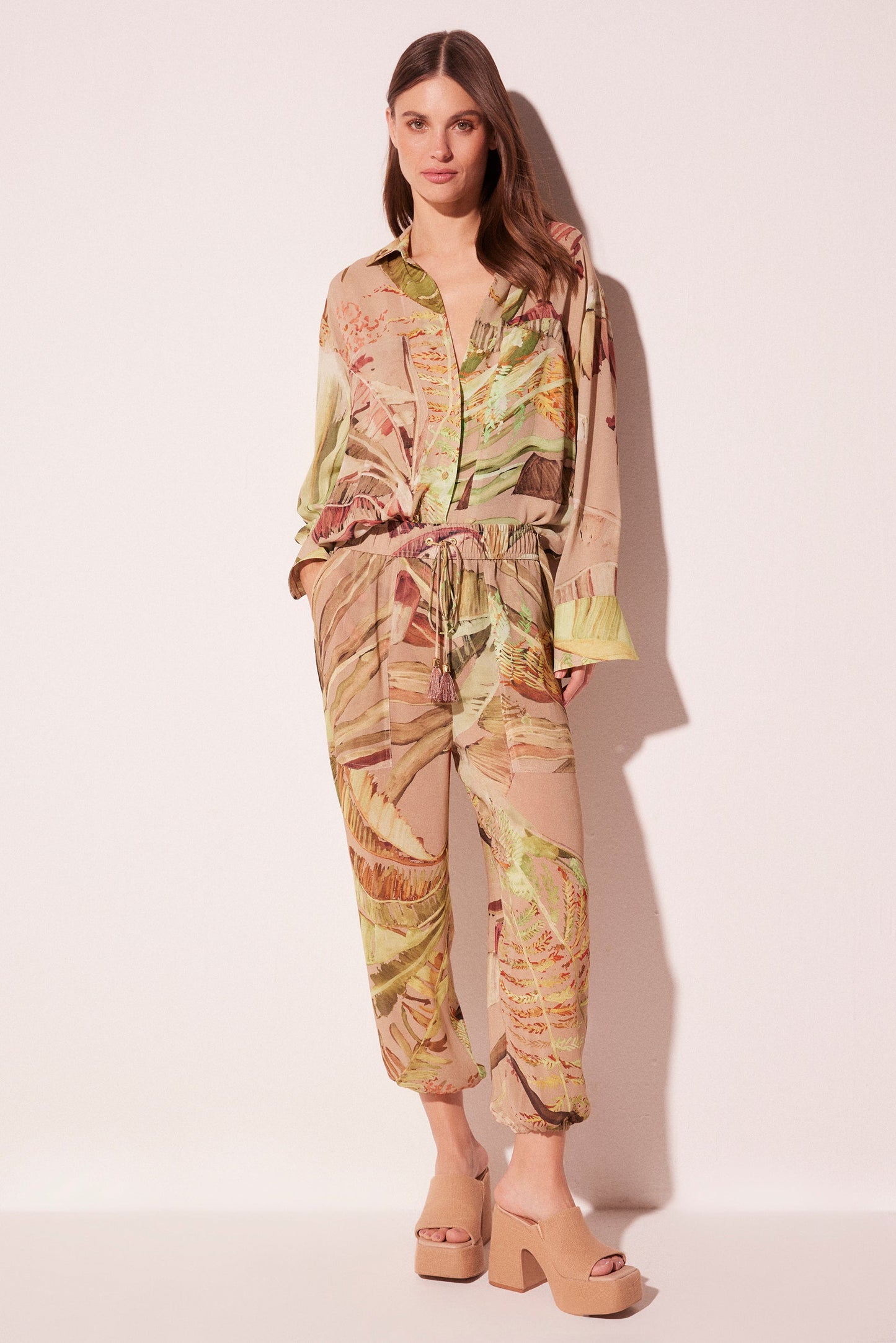 Agua De Coco Shadow Elastic Waist Baggy Pants E4741A2274