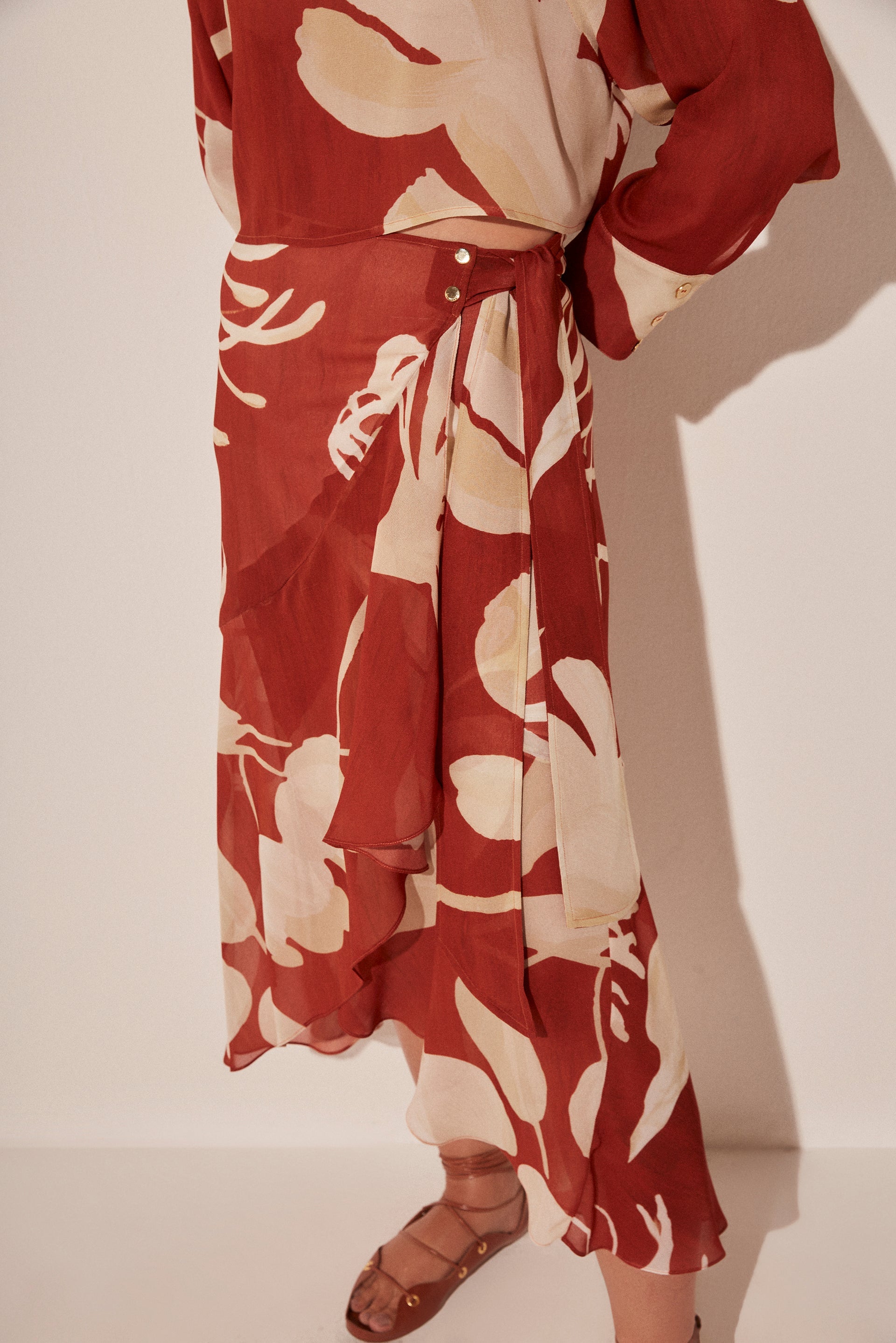Agua De Coco Bicolor Floral Pareo Midi Skirt E5022A1879