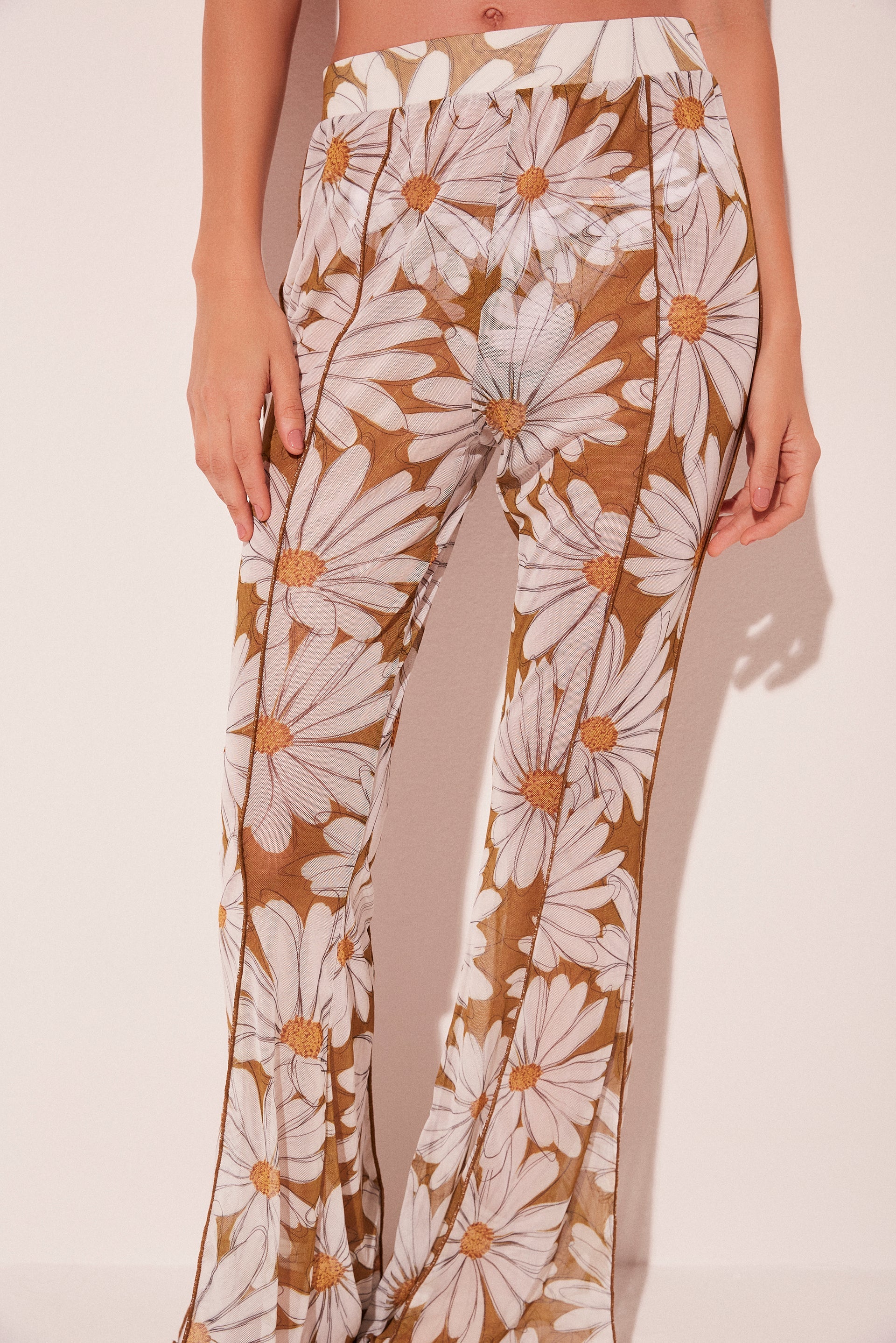 Agua De Coco Daisies Flare Pants E5172A1972