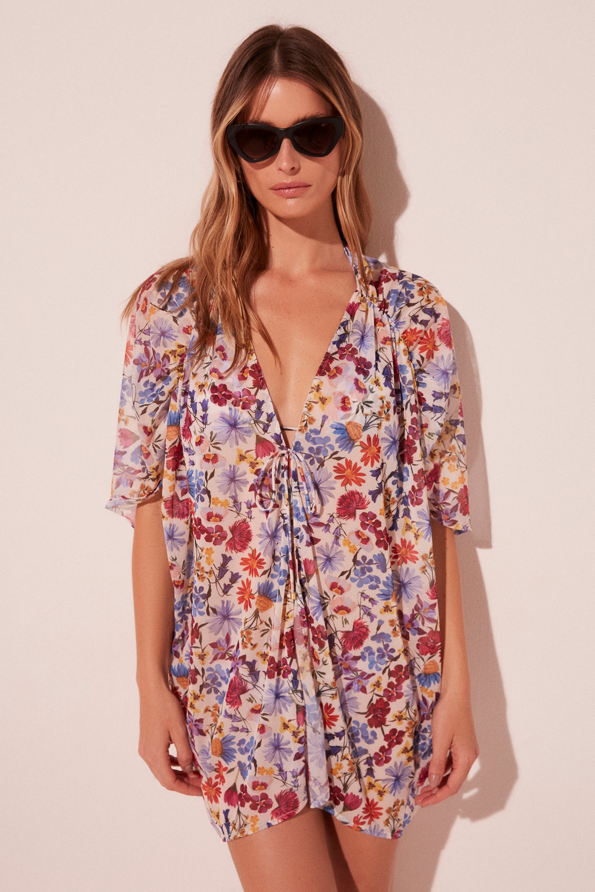 Agua De Coco Floral Garden Oversized Short Cape E5190A2009