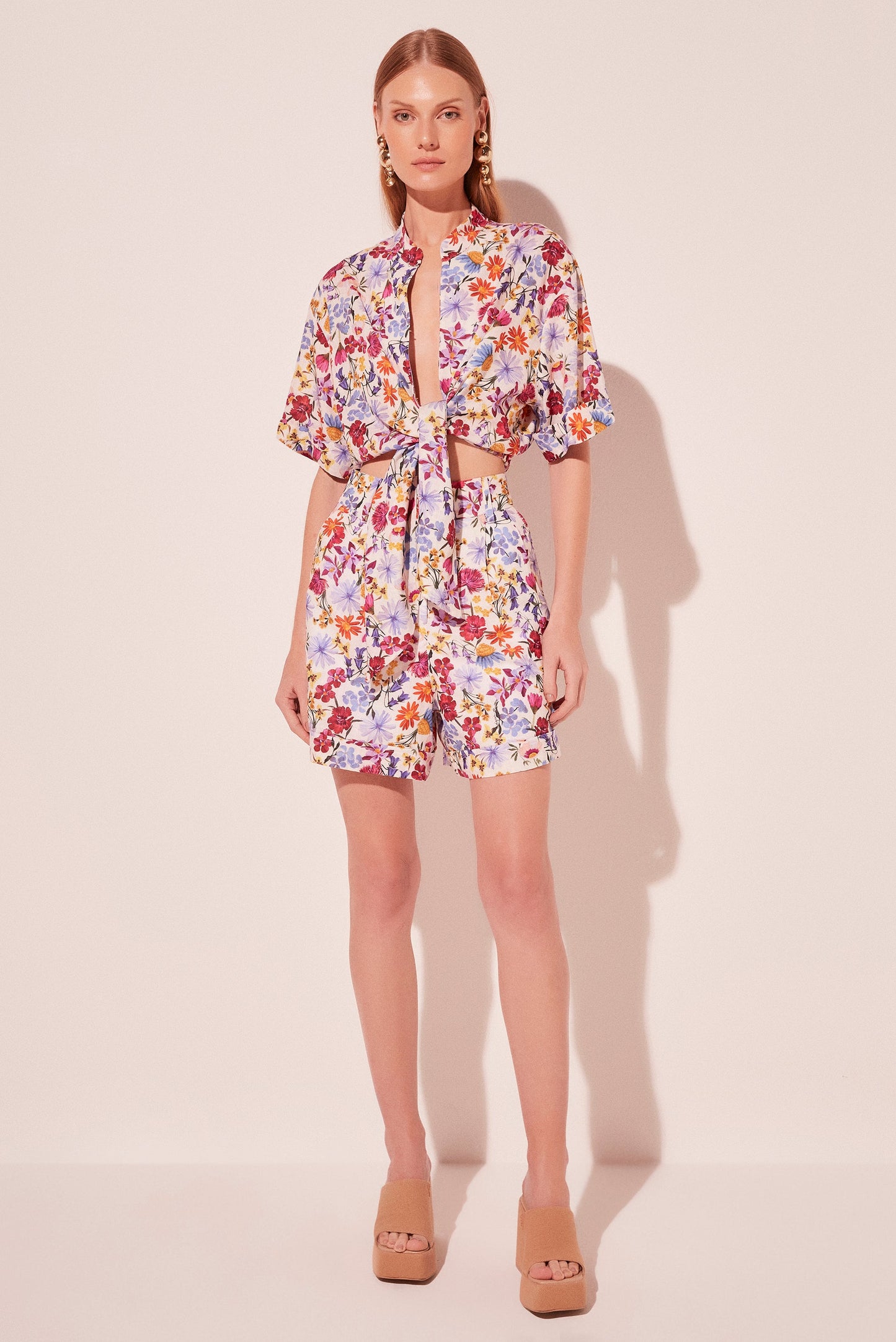 Agua De Coco Floral Garden Tailored Shorts E5396A2009