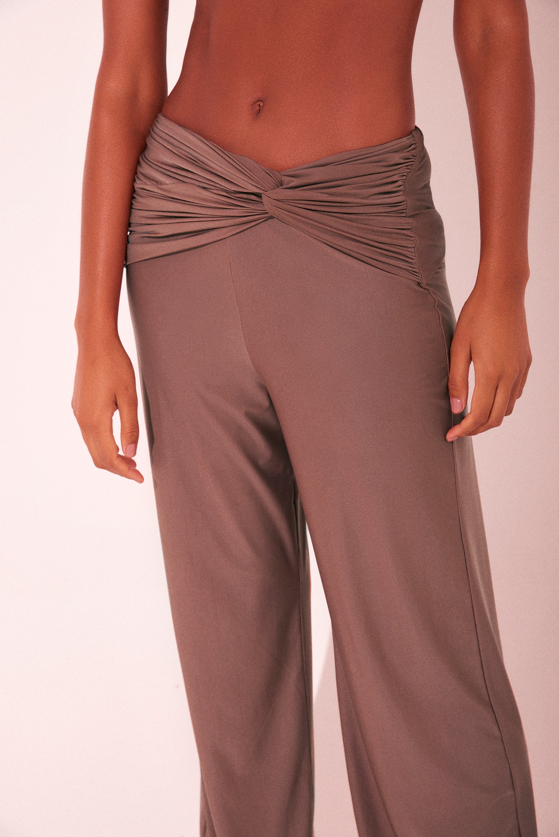 Agua De Coco Oak With Twist Straight Leg Pants E5542A2209