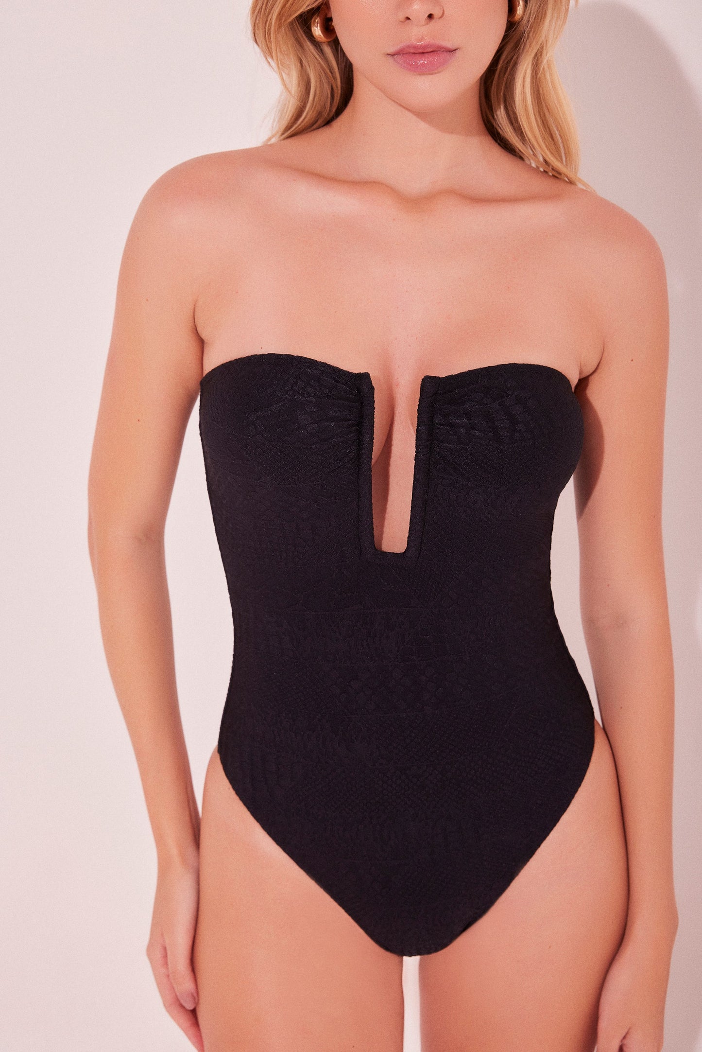Agua De Coco Black Scales Cutout Neckline Bandeau One Piece M1168A2226