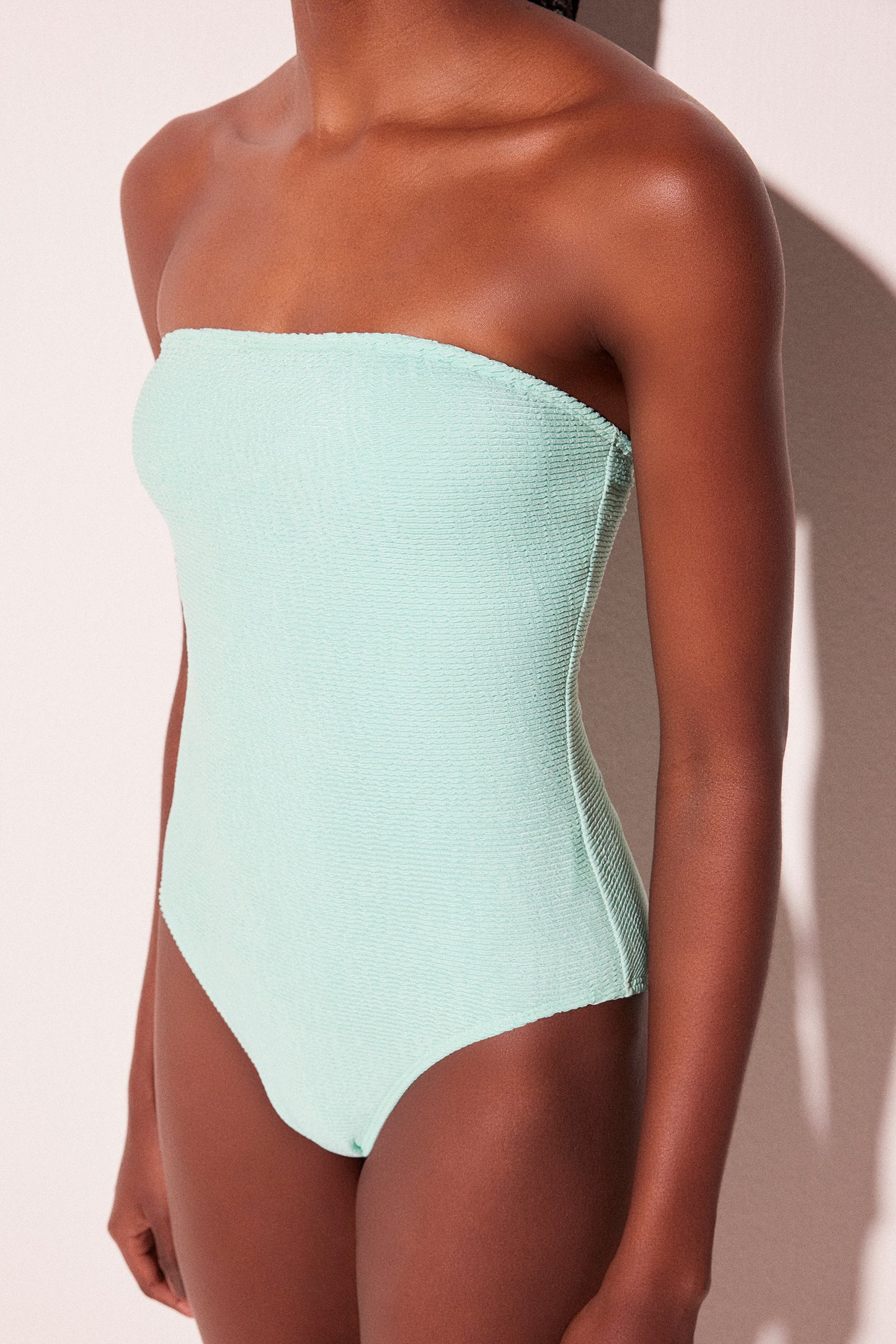 Agua De Coco Green Lagoon Bandeau One Piece M904A2266