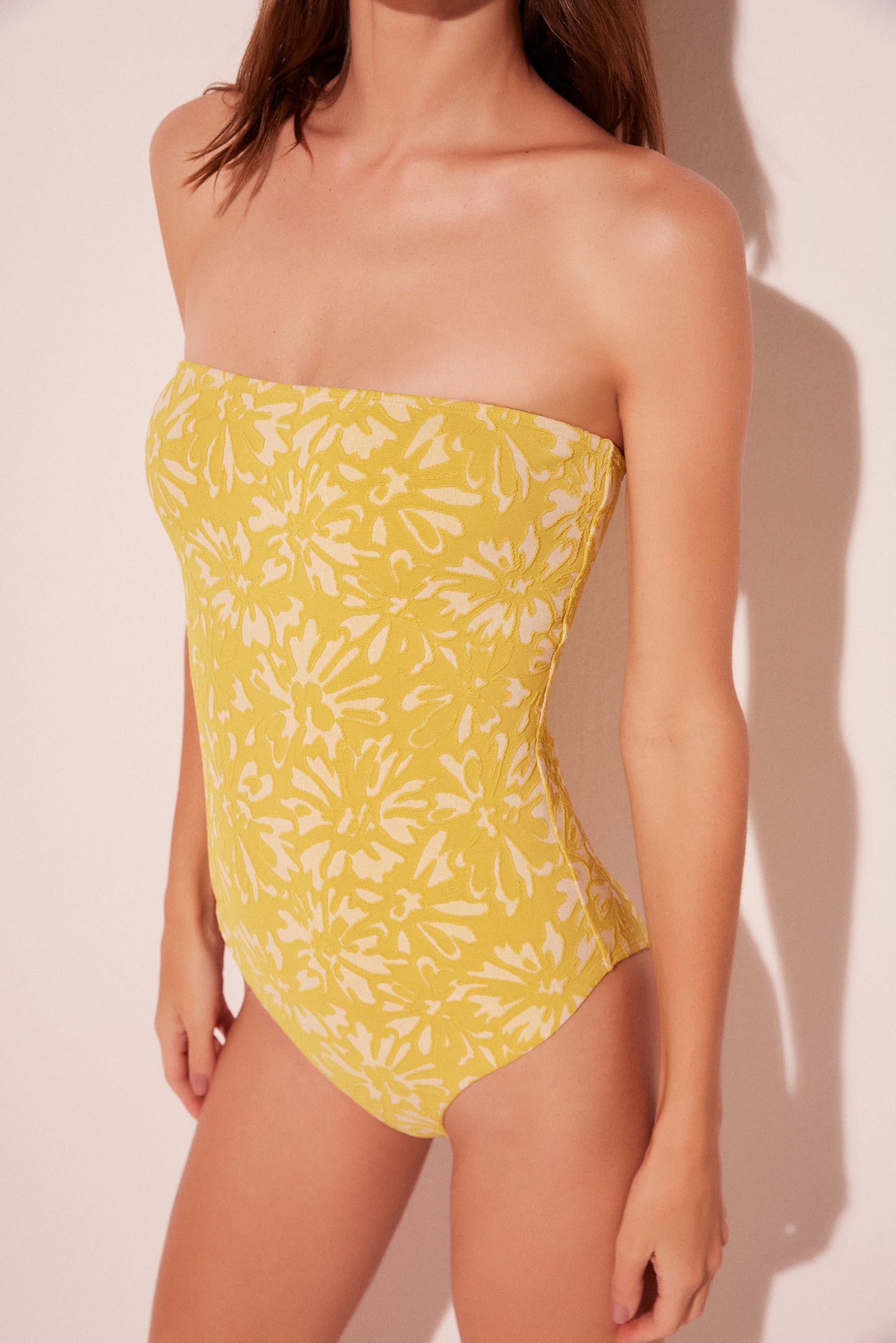Agua De Coco Lime Bandeau One Piece M995A2041