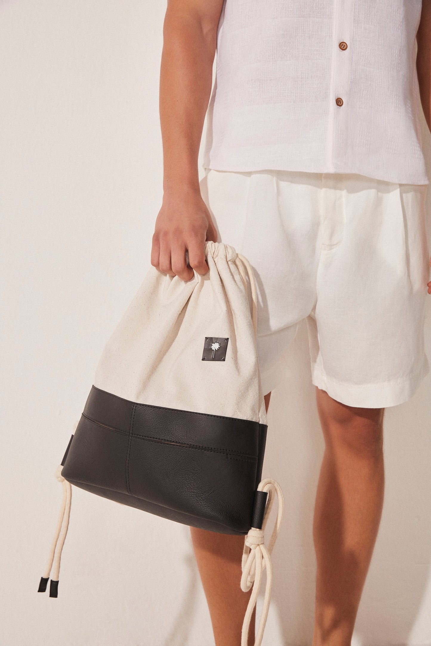 Agua De Coco Leather And Canvas Bucket Bag With Pockets T471A1699