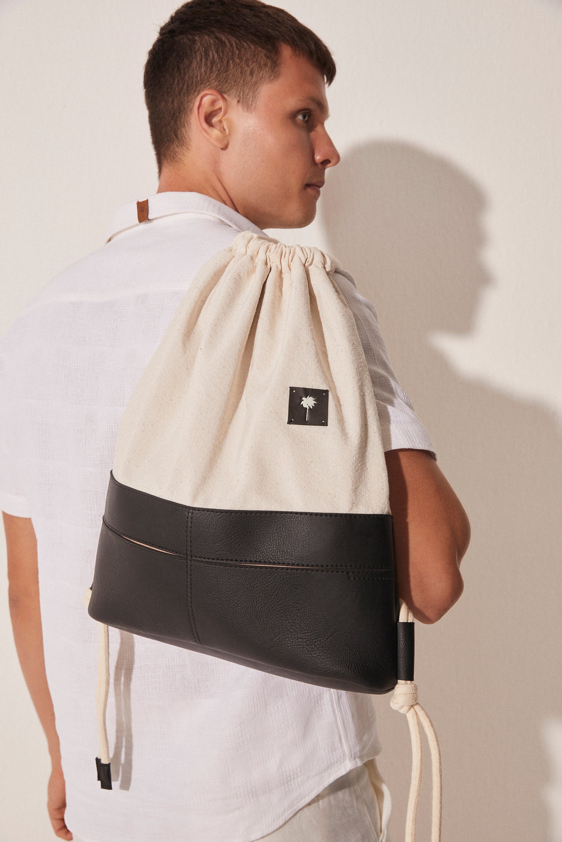Agua De Coco Leather And Canvas Bucket Bag With Pockets T471A1699